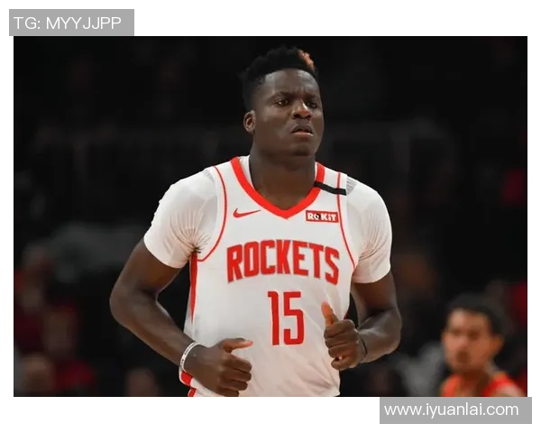 克林特卡佩拉如何在NBA赛场上展现自己的全能实力与领导魅力 克林特卡佩拉如何在NBA赛场上展现自己的全能实力与领导魅力