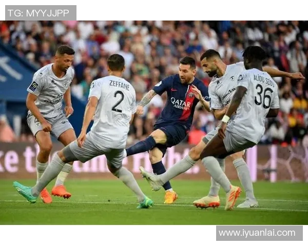 巴黎圣日耳曼对阵克莱蒙的精彩较量即将上演，谁能笑到最后